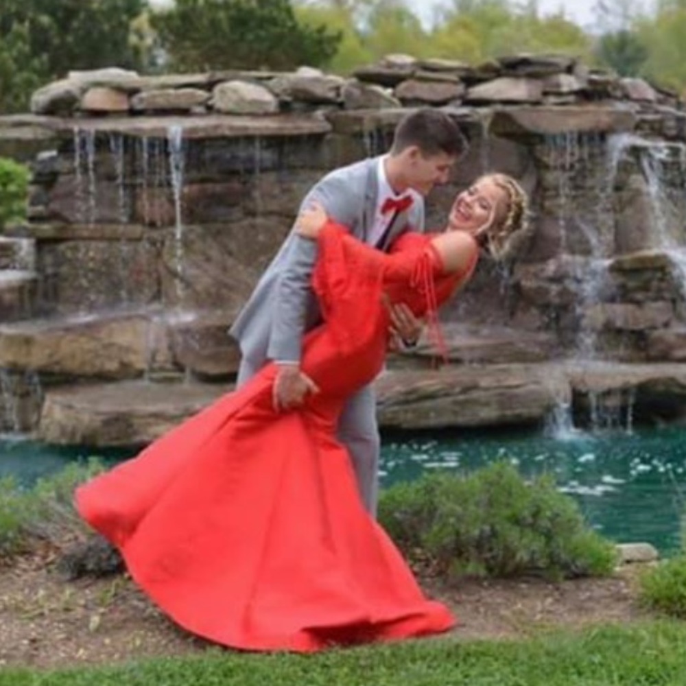Prom/formal dresses